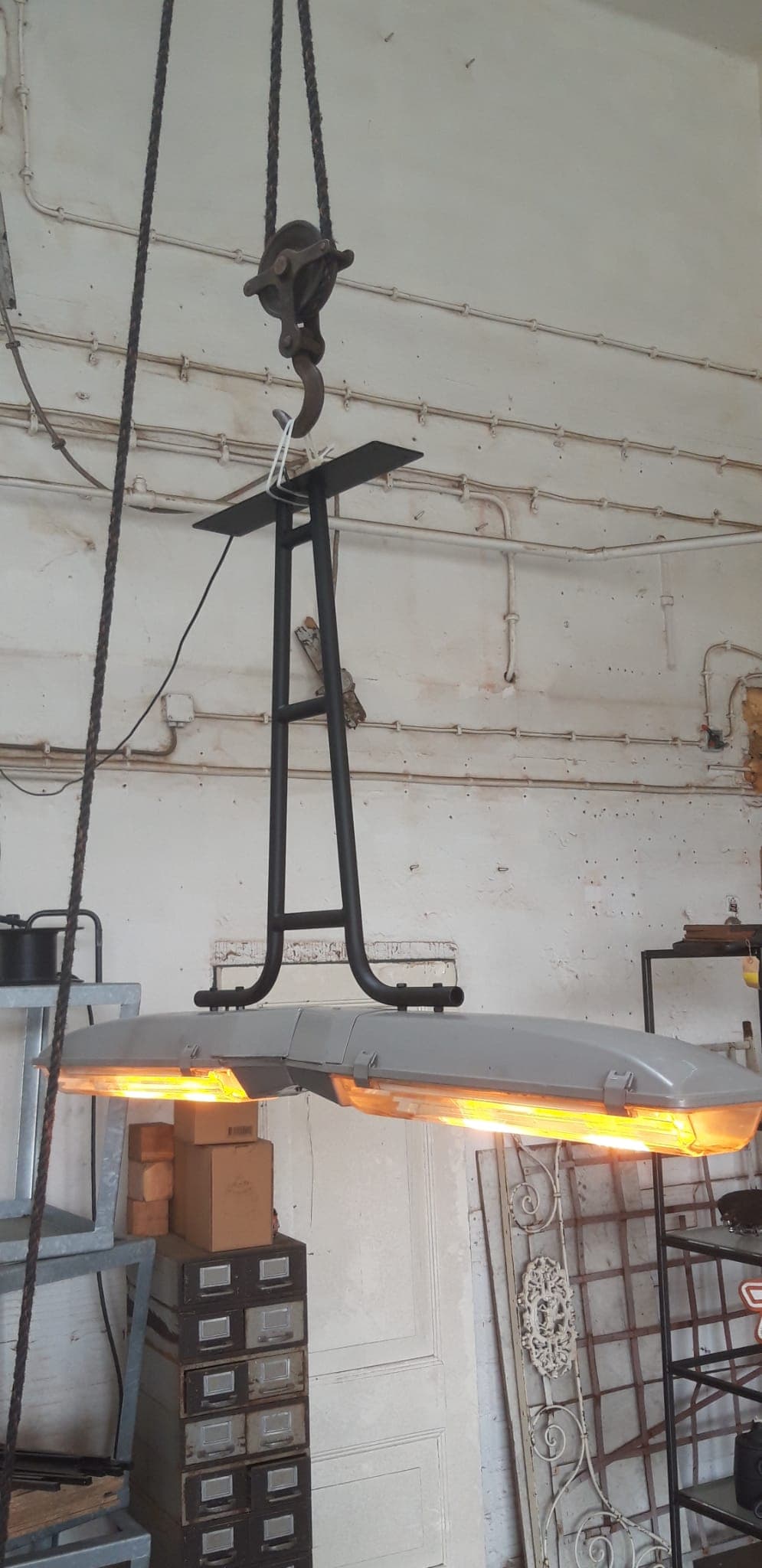 Hanglamp van oude straatlantaarns