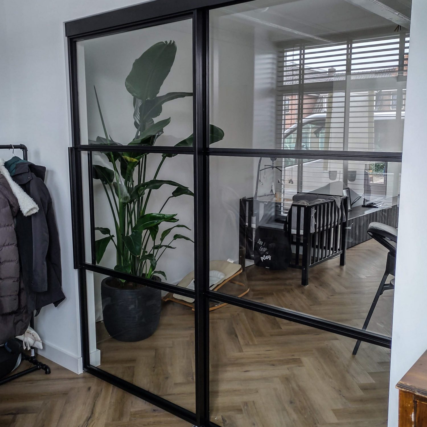 stalen tussendeur met glas